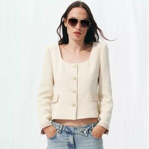 ZARA ROUND NECK TEXTURED BLAZER SIZE L
